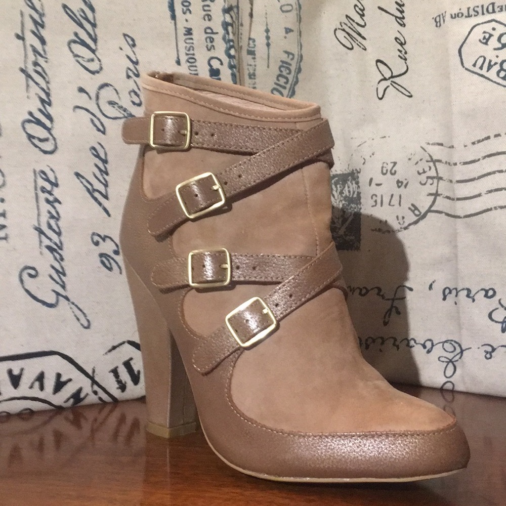 Miss Albright Specialty boots